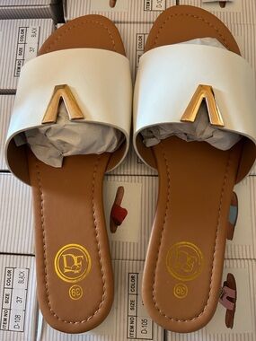 Women’s Slide Sandals Size 9 – Mix & Match 3 for $50